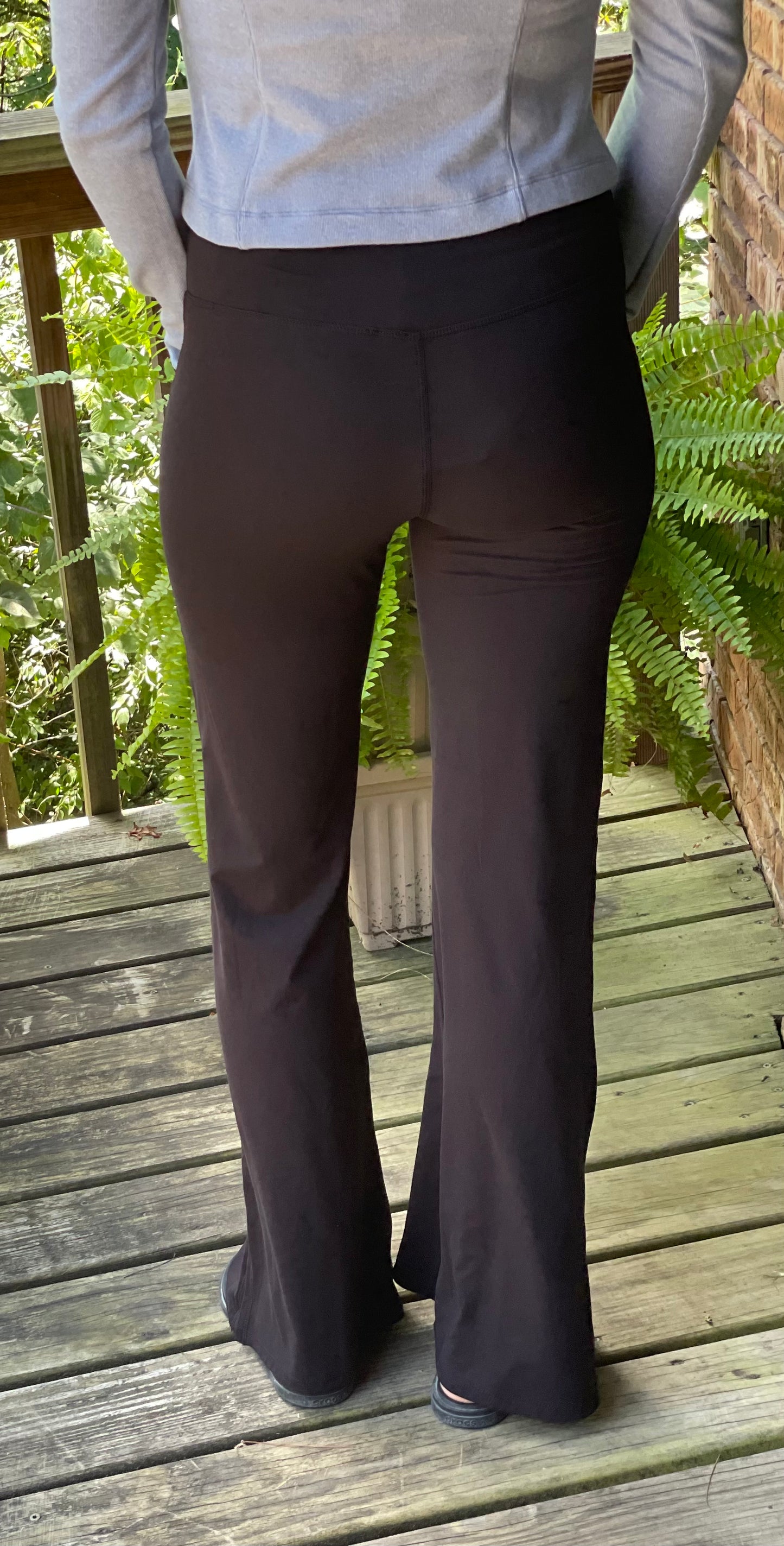 Black flared yoga pants