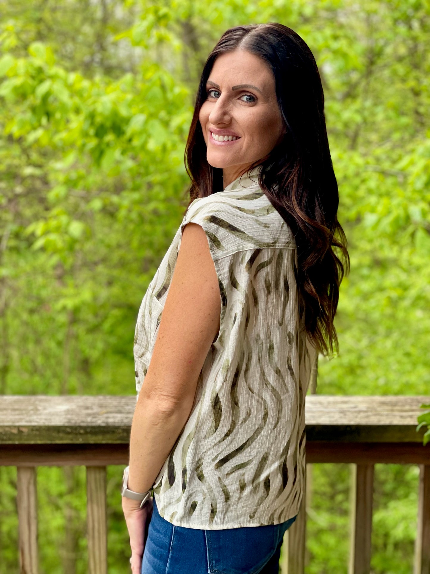 Twist-Front Nature Wave Top