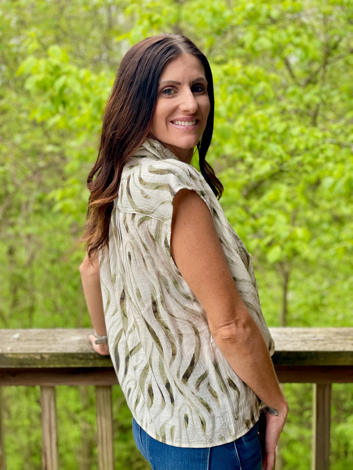 Twist-Front Nature Wave Top