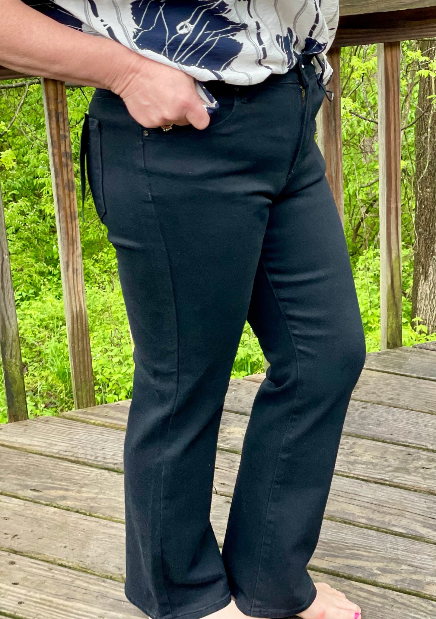 Risen Black Mid-Rise Straight Leg Jeans