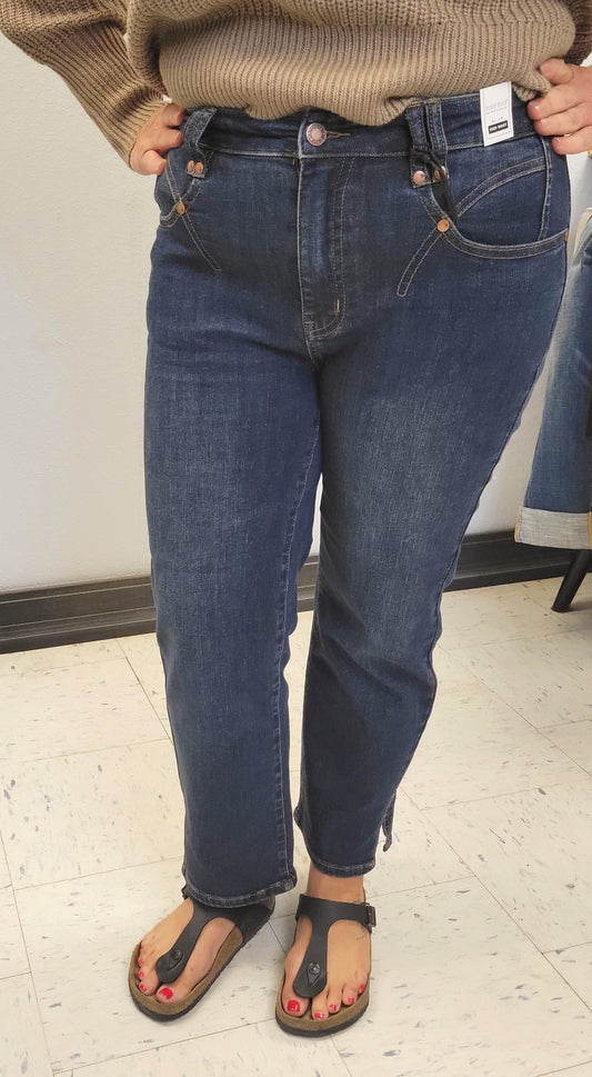 Straight leg/pocket detail jeans