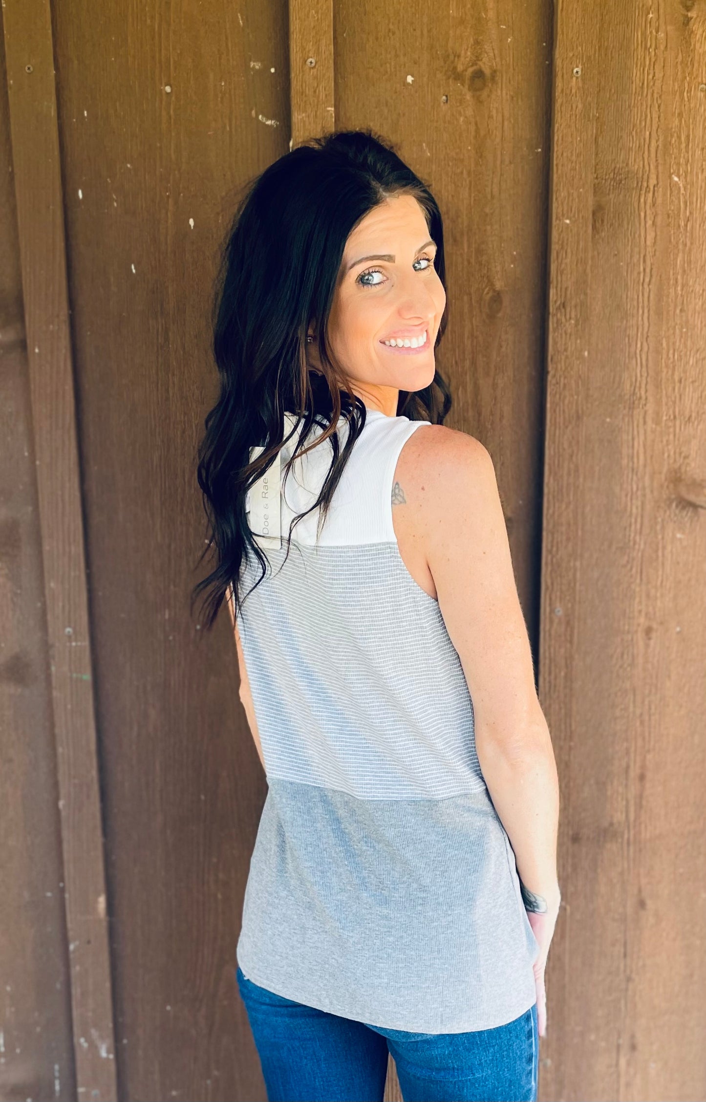 grey/white color block