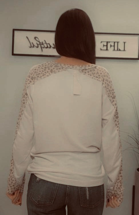 BEIGE W/ LEAPARD PRINT DETAIL