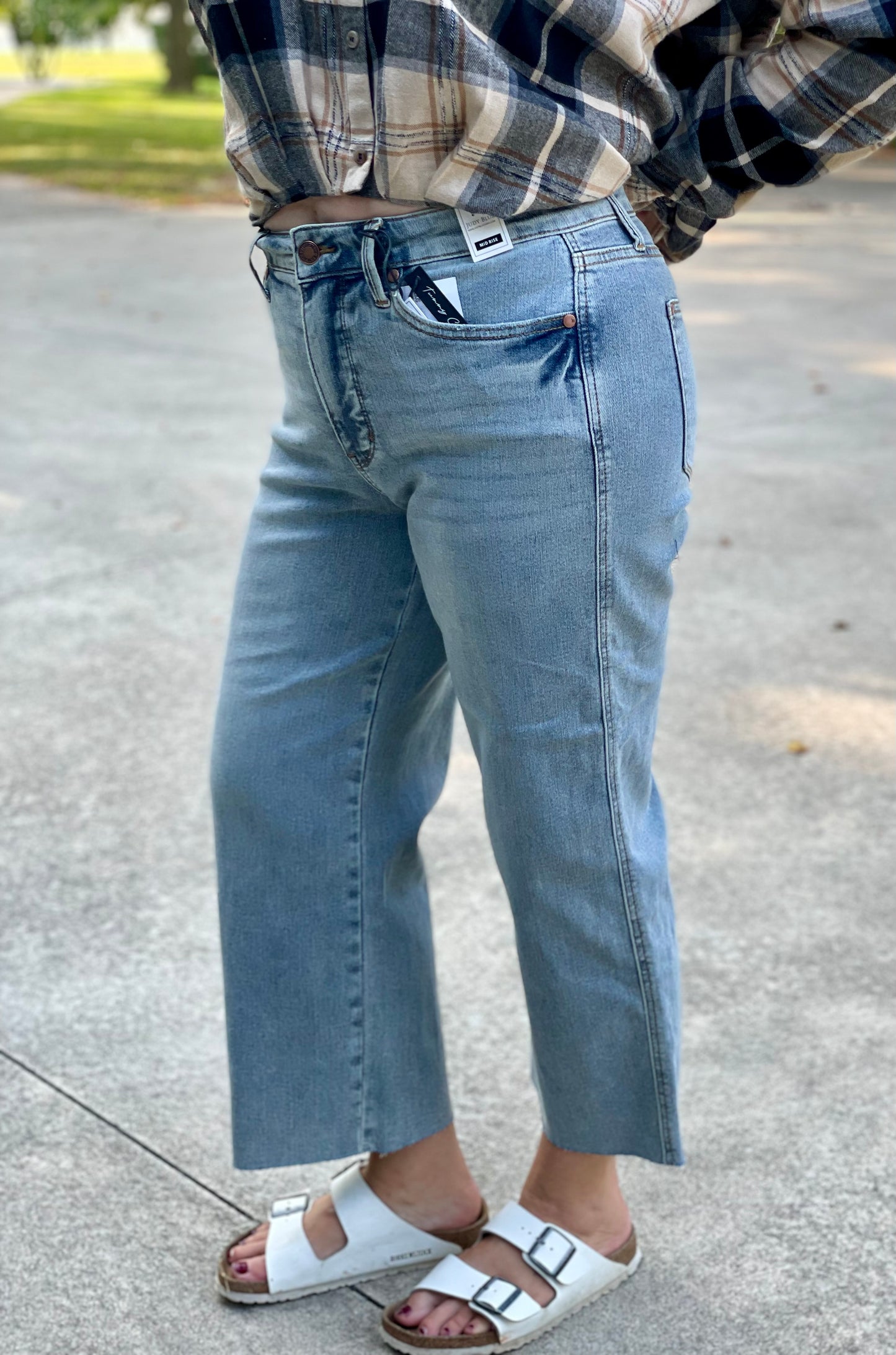 mid rise wide crop jeans