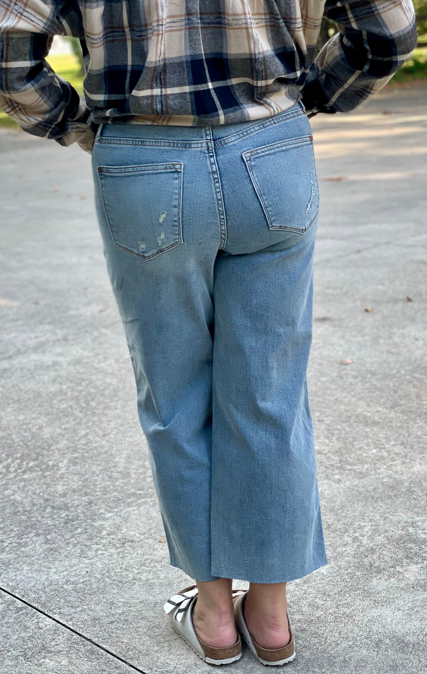 mid rise wide crop jeans